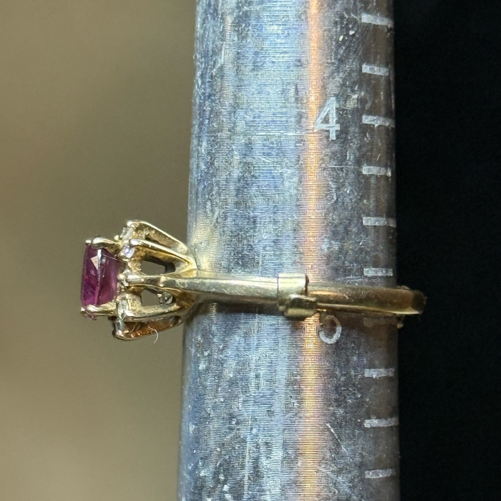 Early 1900’s 10k Yellow Gold Ruby and Diamond Ring (5) - Picture 6 of 6